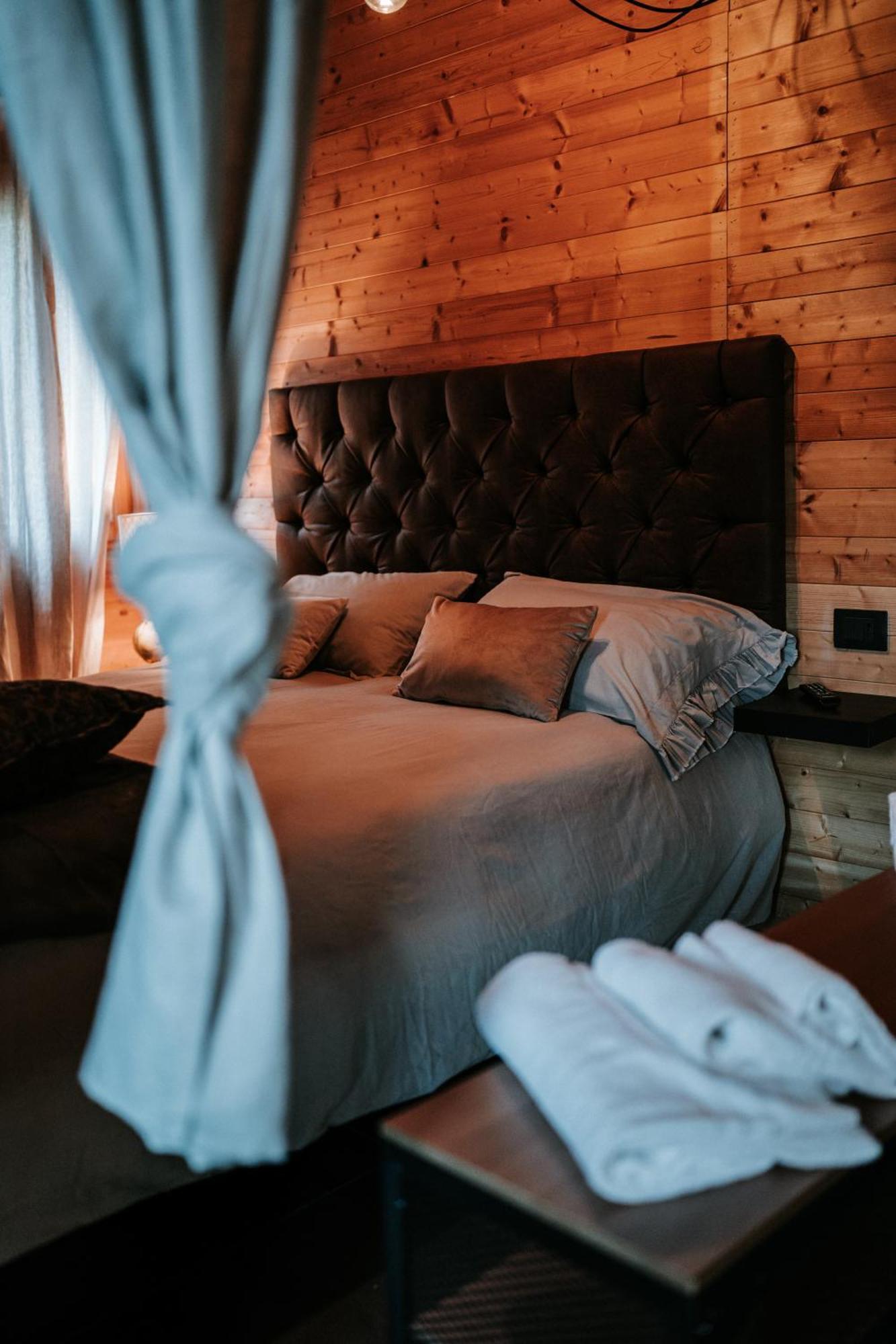 L'Anfora Country Club Bed & Breakfast Basciano Ngoại thất bức ảnh